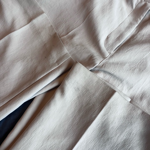 Aritzia Alayna pant in shade Vin Gris - Picture 3 of 4